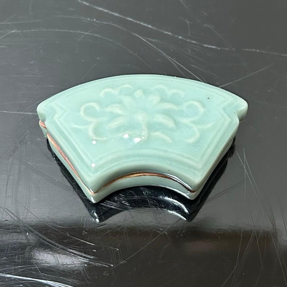 Celadon Folding Fan Design Incense Case Tea Ceremony Ceramic Decor Art