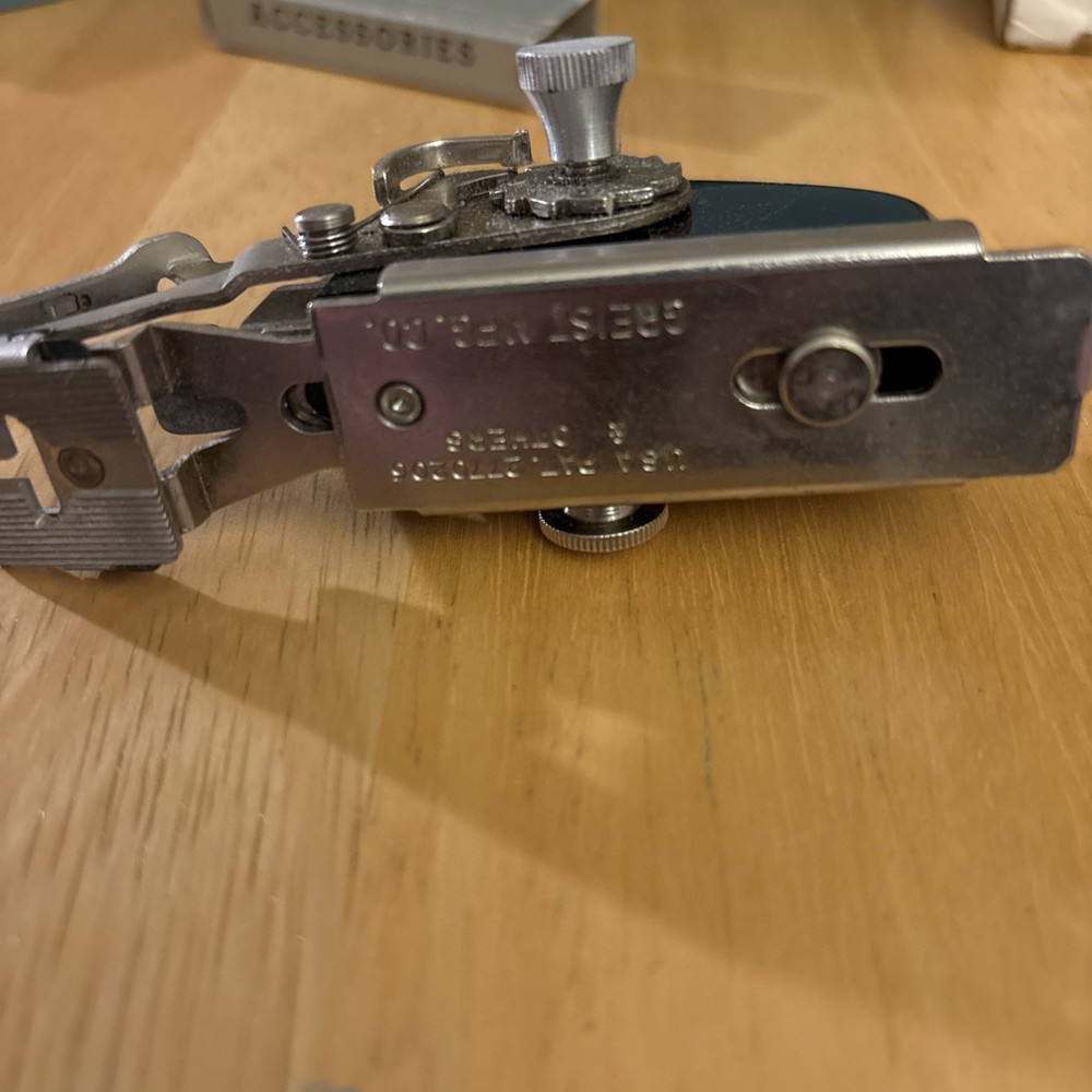 Greist Decorative Zigzagger Vintage Style #1