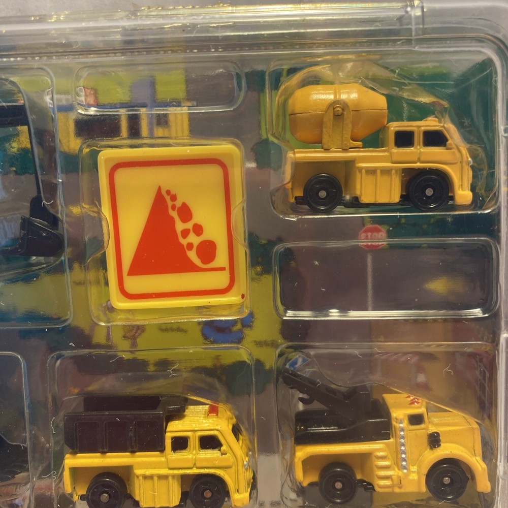 Motor Max Micro Vehicles in Case Playset #78088
