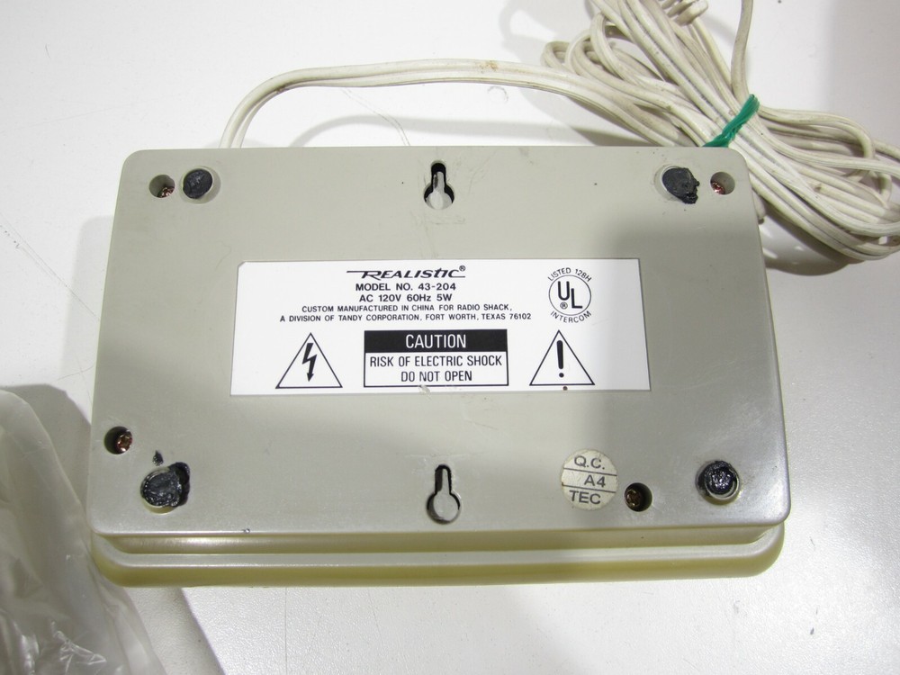 Radio Shack FM Wireless Intercom Set 43-493 White