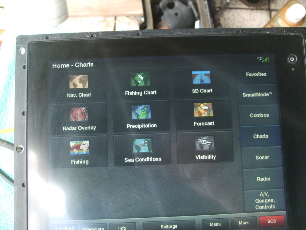 Garmin 8212 Multifunction Display