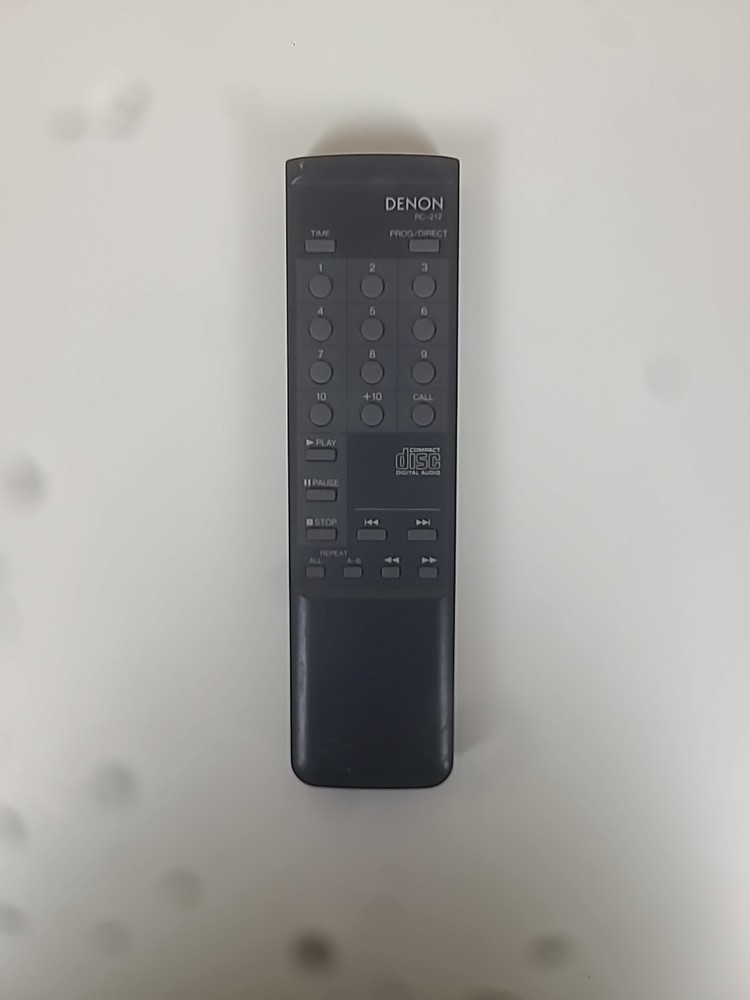 Denon PCM Audio Technology Compact Disc Player Model DCD-610 With Remote