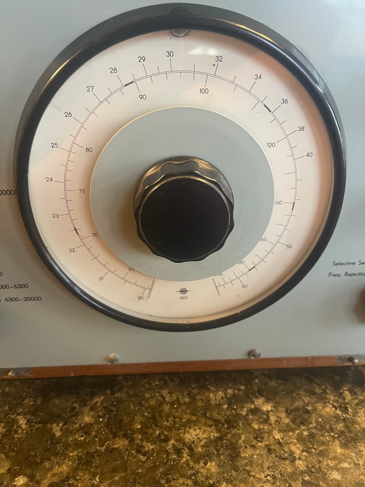 B&K Frequency Analyzer Type 2107
