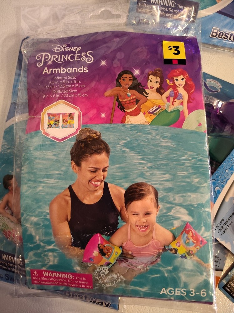 18 Piece Swimming Accessories