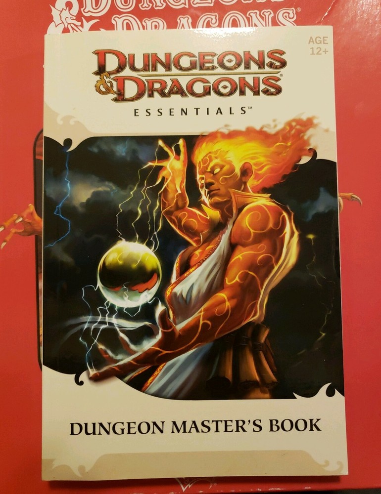 DUNGEONS & DRAGONS essentials  DUNGEON MASTER'S book-- BOOK ONLY--