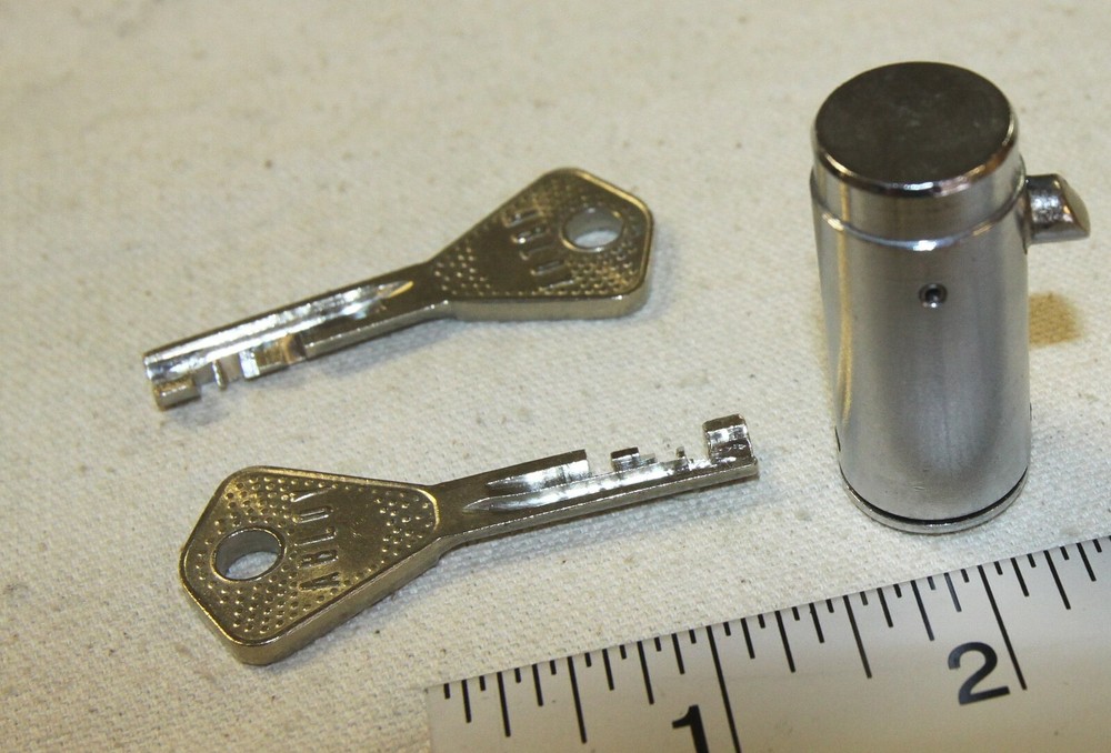 Abloy plug lock w/ 2 working keys, high security lock for T & L handles - New