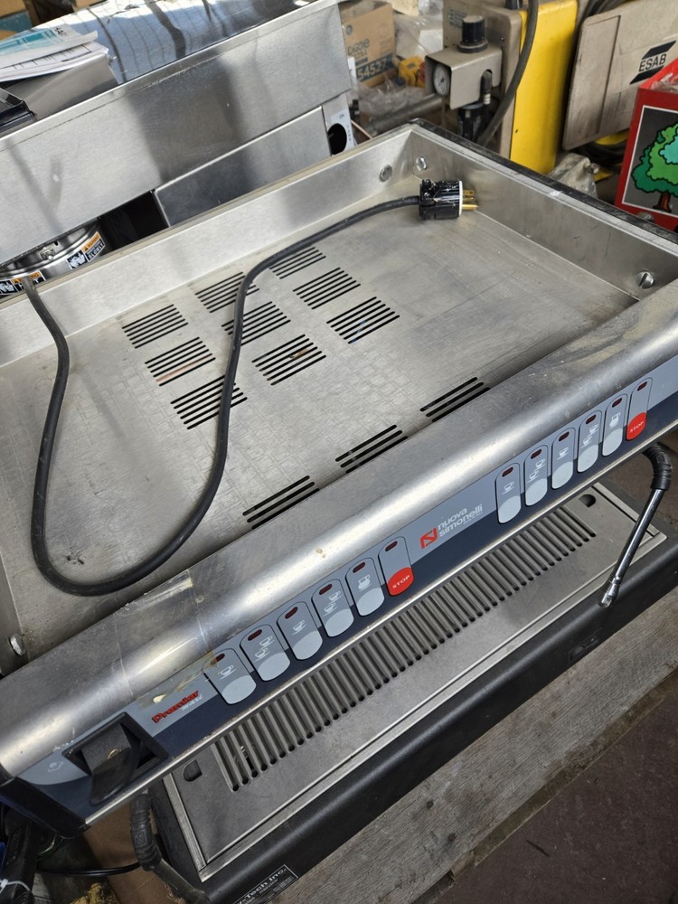 Nouva Simonelli Premier Maxi Espresso Machine