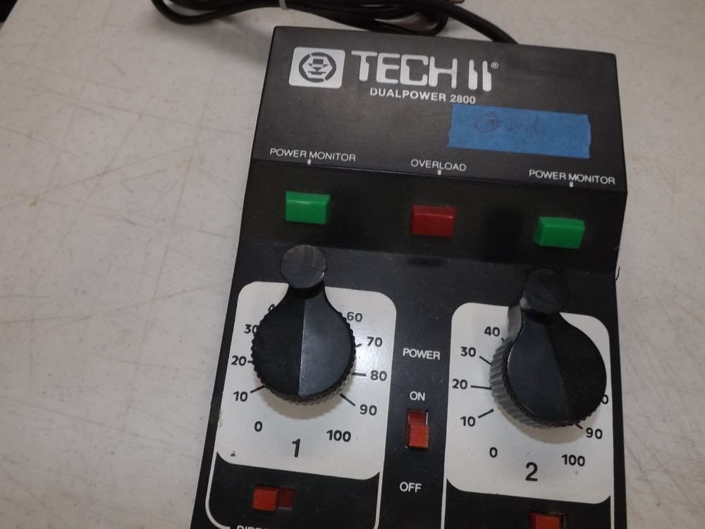 Tech II Model Train Control Dual Power 2800 -Tested Working