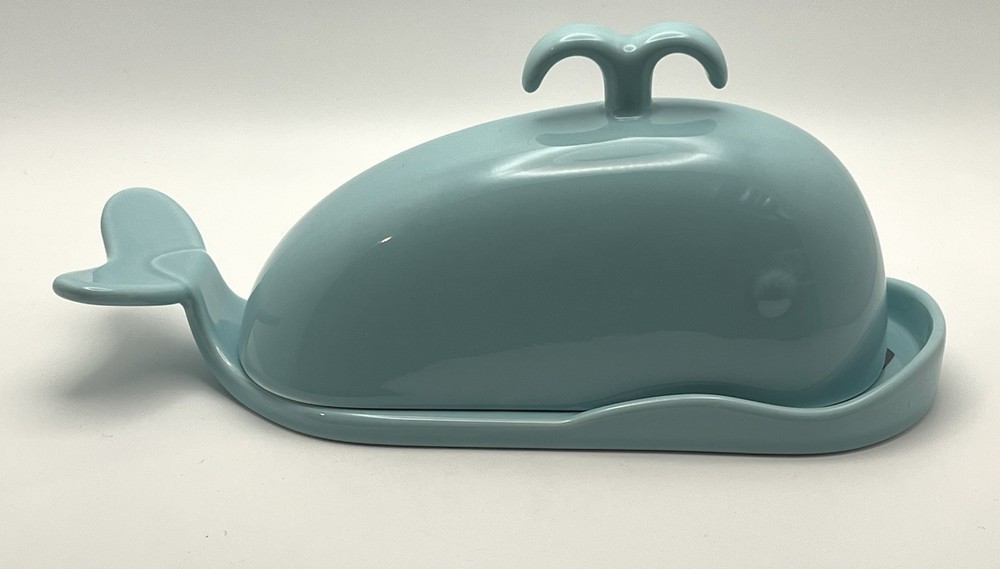 Dowan Ceramic Blue Whale Covered Butter Dish