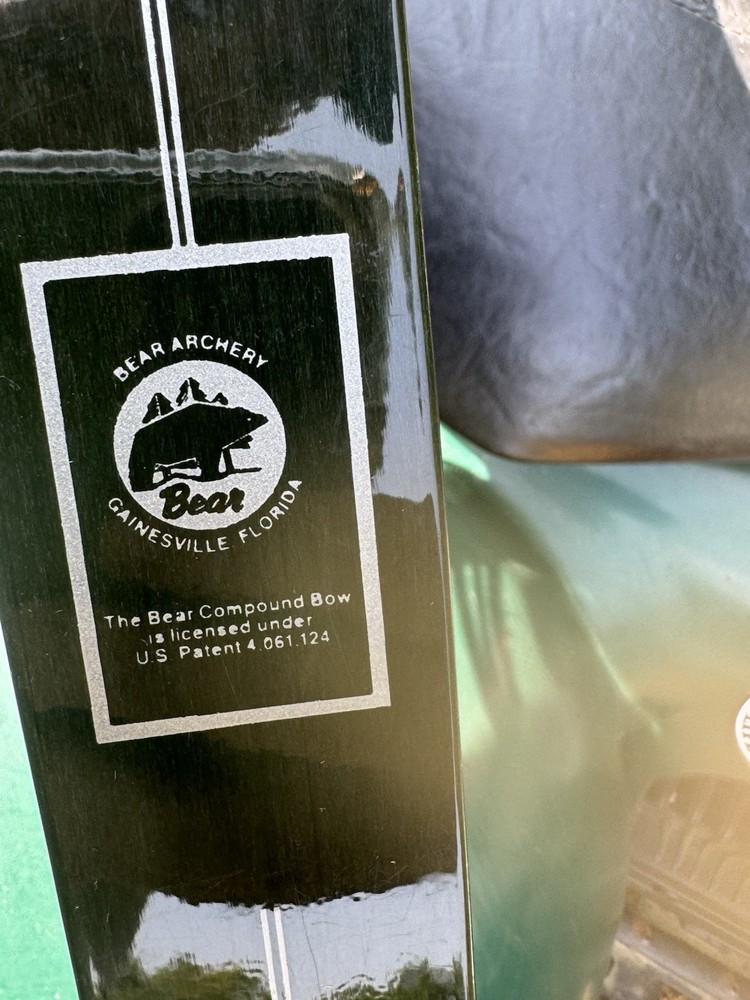 Vintage Bear Pronghorn Hunter Compound Bow