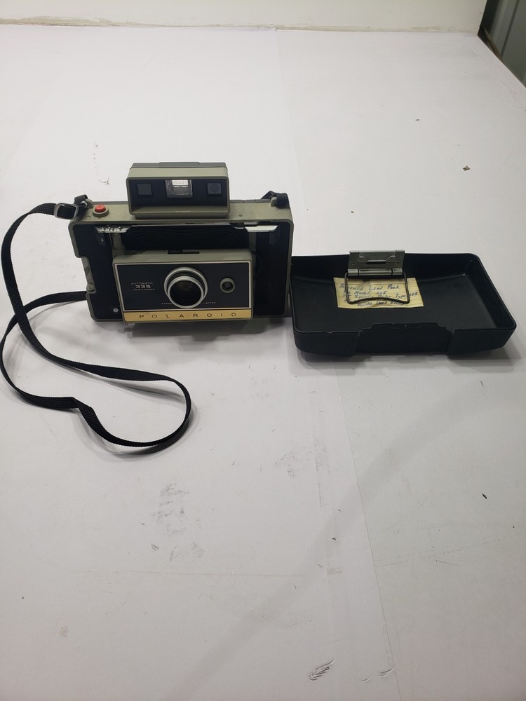 Vintage Polaroid Automatic Model 335 Land Camera With Storage Case & Flash