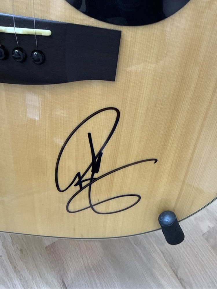 Riley Green Signed Mitchell Guitar Beckett BAS COA
