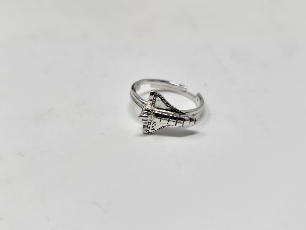 vintage 1982 Avon Space Shuttle novelty ring and patch