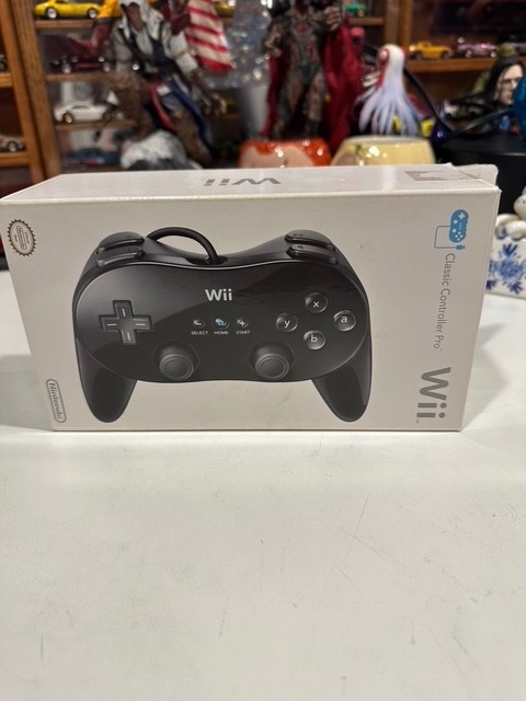 Wii Classic Controller Pro - Black New Open Box Never Used