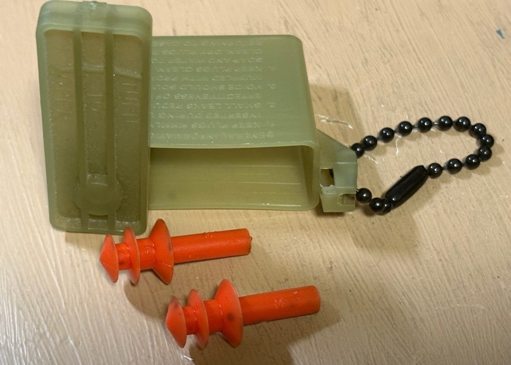 US Army Plastic Ear Plug Case, Rectangular with Ear Plugs