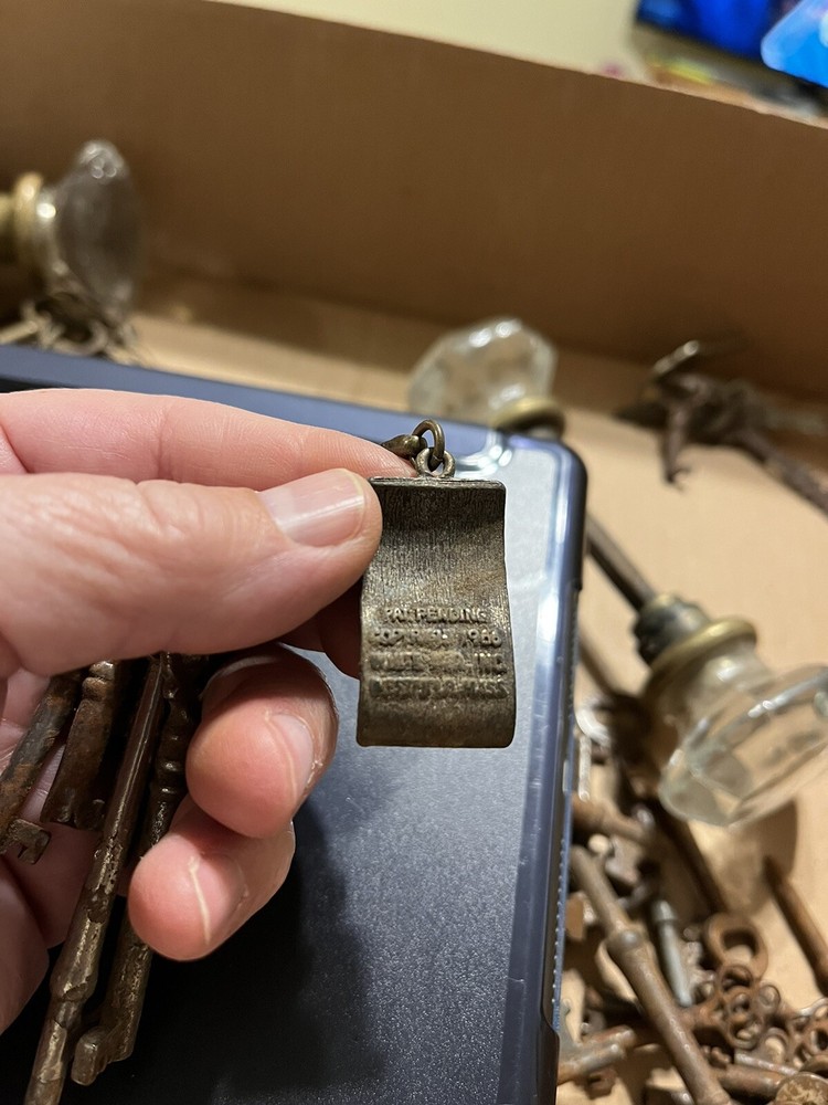 Vintage keychain Bless this Car 1966 w/7 skeleton keys