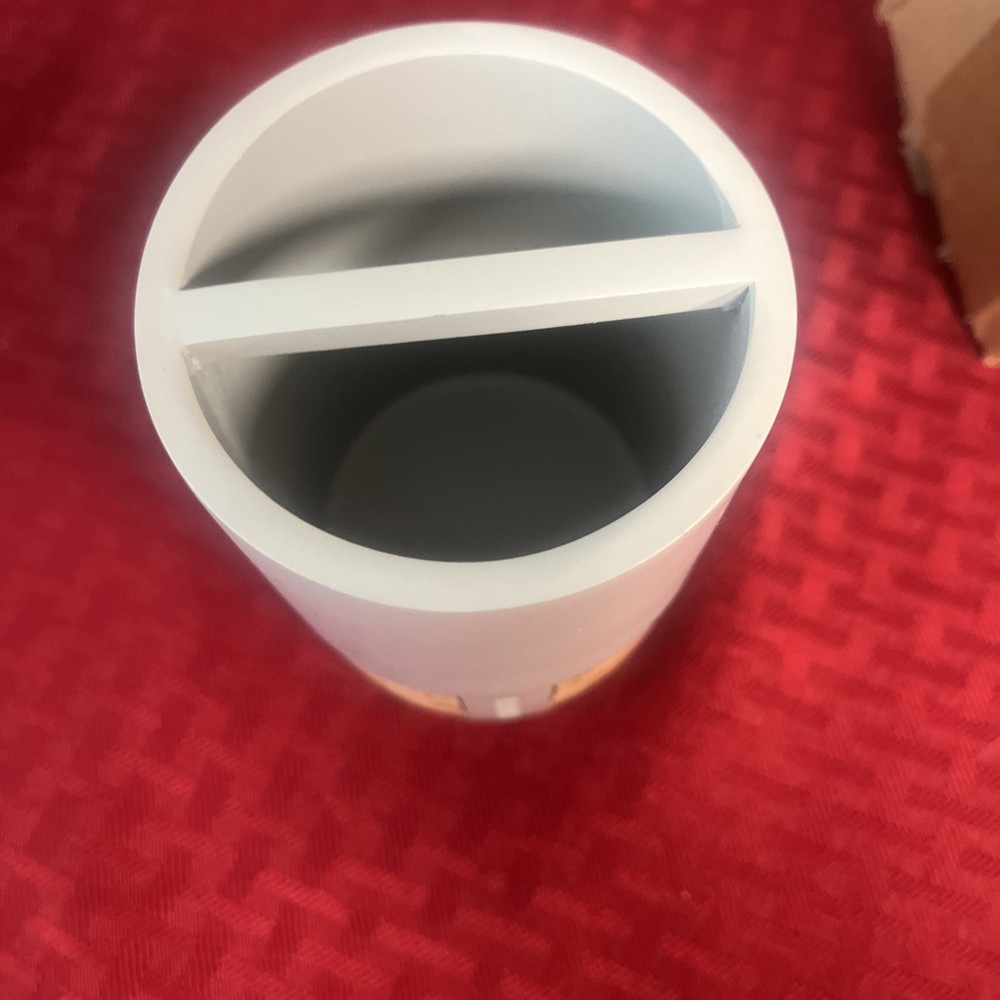 Toothbrush Holder Moderno