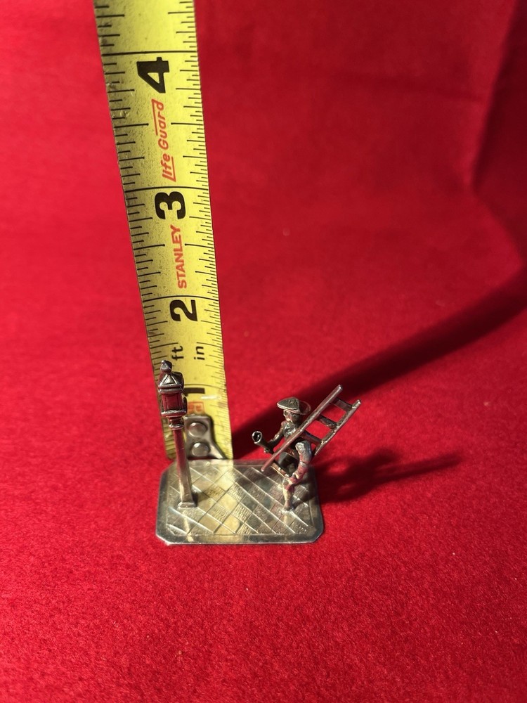 silver miniature lamp lighter