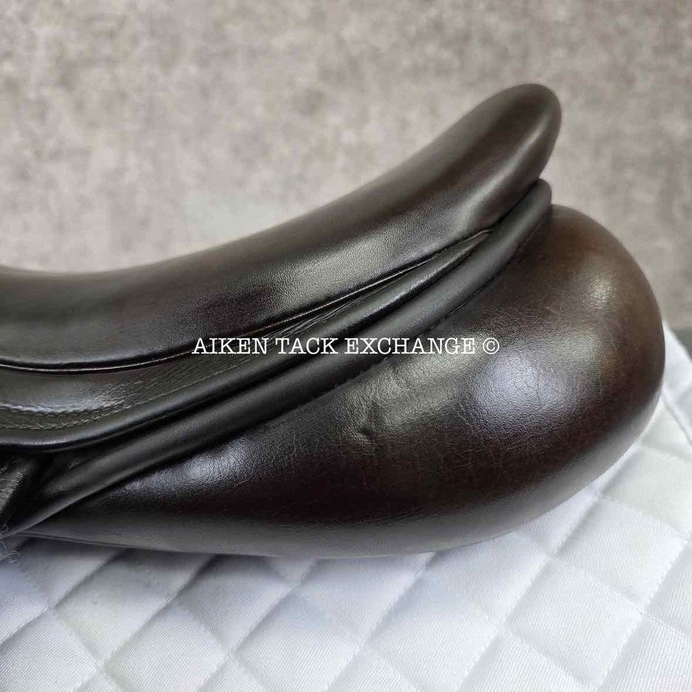 2017 County Solution Jump Saddle, 17.5" Seat, Narrow Tree (Read Description)