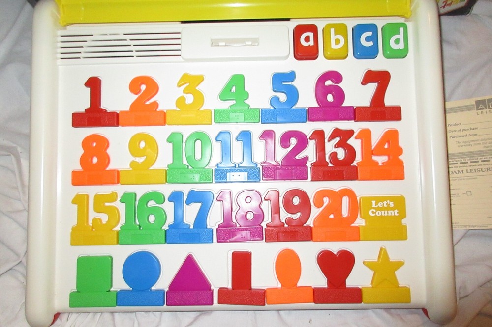 GRANDSTAND ELECTRONIC, TALKING LEARNING FUN, PRE-SCHOOL NUMBERS SHAPES 1989