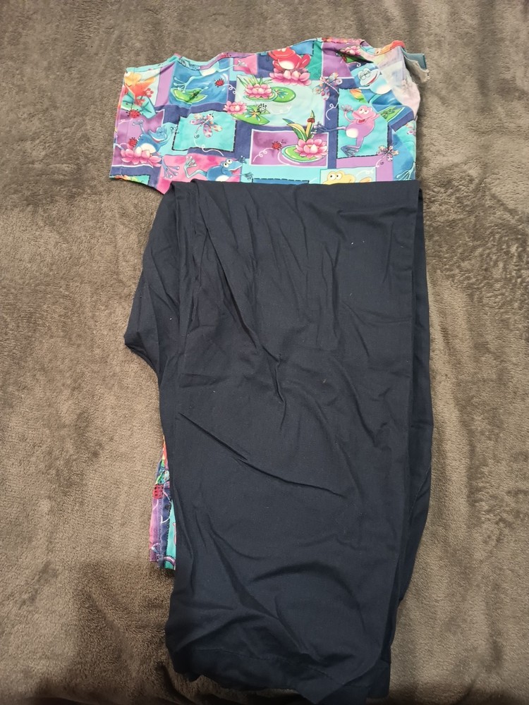 Wemon Scrub Sets