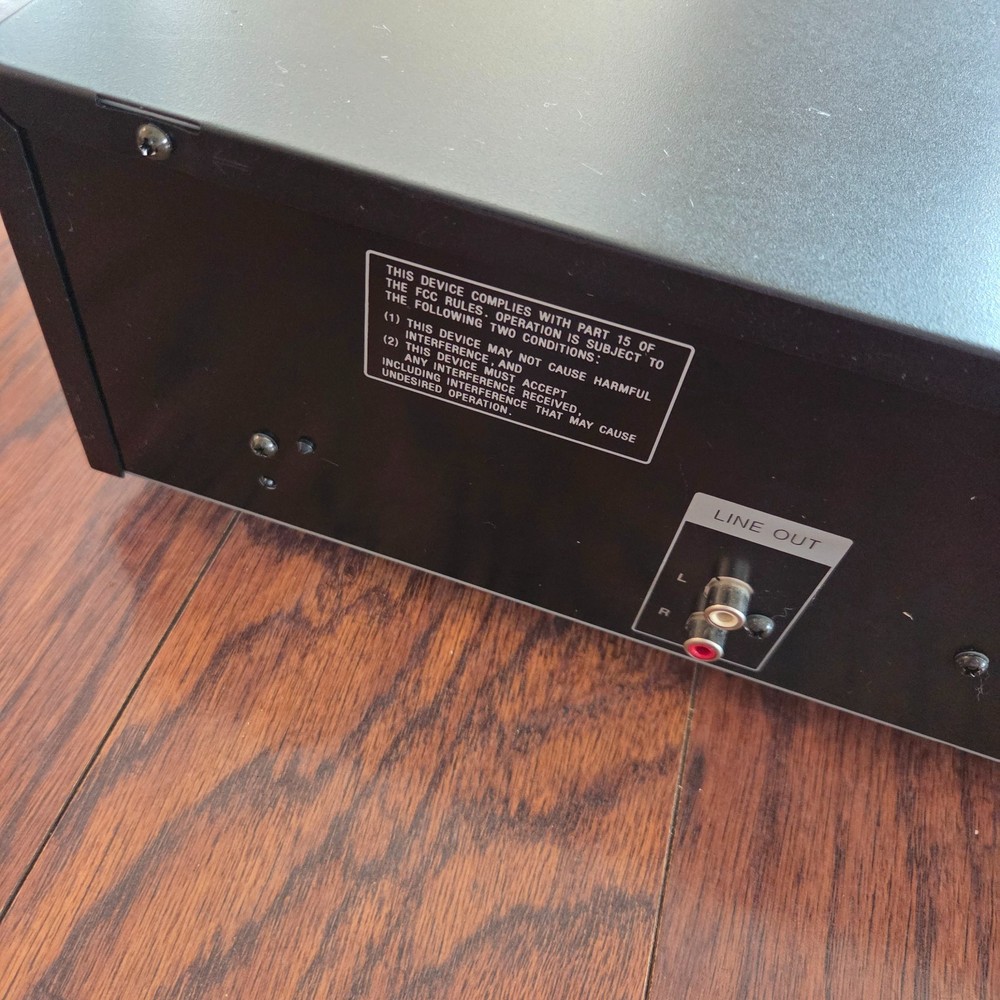 Sony CDP-C335 Compact 5 Disc CD Player - Tested Working