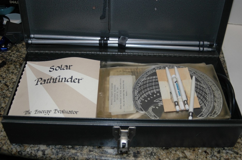 SOLAR PATHFINDER - THE SOLAR ENERGY SYSTEM EVALUATOR ANALYSIS KIT WITH CHARTS