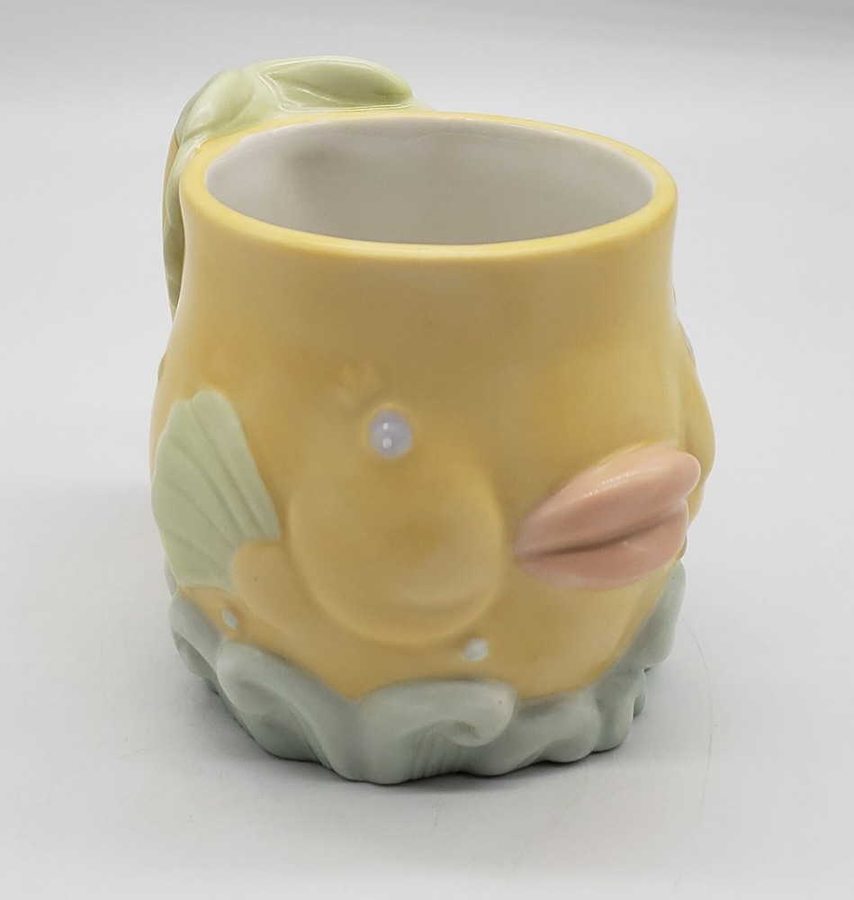 REED & BARTON Ceramic SEA TAILS Fish Cup Mug YELLOW