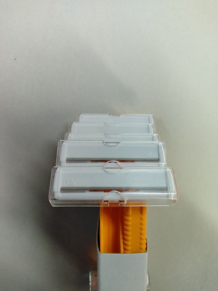 Single Blade Long Handle Disposable Razors