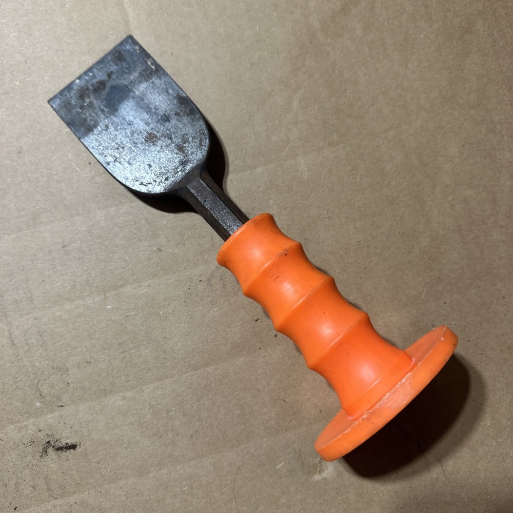 Baltimore Guardian 2-1/2 Inch Handguard Flat Cold Chisel Orange