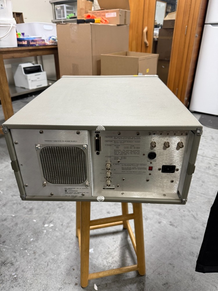 HP 3562A Dynamic Signal Analyzer Powers On Loud Fan See Notes