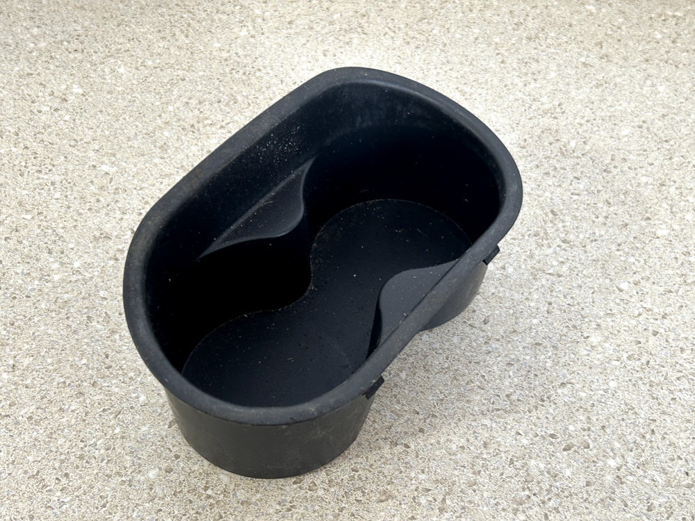 2005-2010 CHEVY COBALT CENTER CUPHOLDER INSERT TRIM BLACK CONSOLE CUP HOLDER