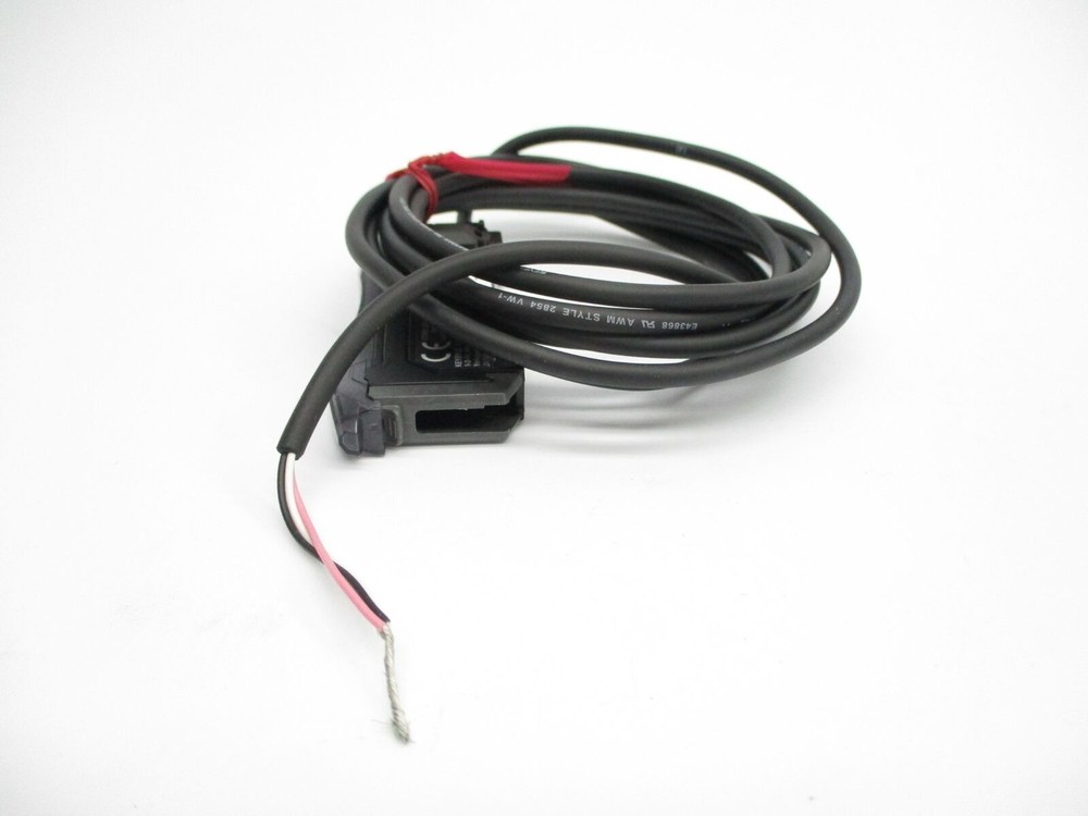 KEYENCE LV-N12N Laser Sensor New