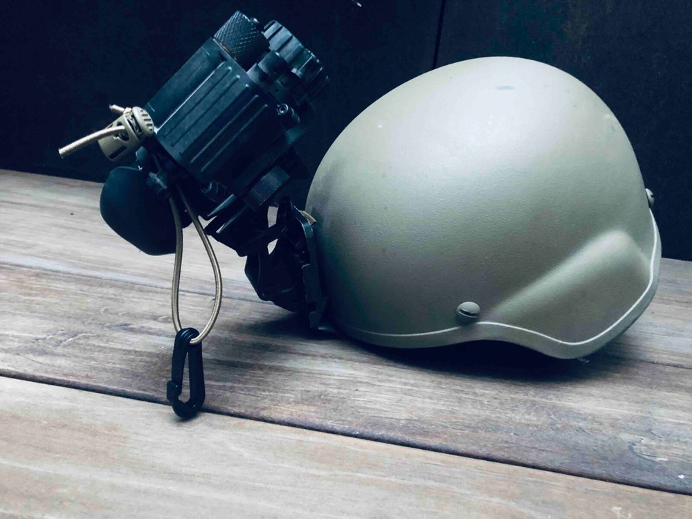 Tactical AN/PVS-14 Night Vision Lanyard System.