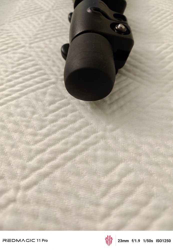 Used Manfrotto 680B Monopod