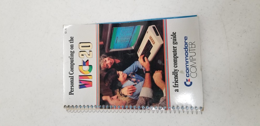 Vintage Commodore VIC-20 Computer System W/ Box Manual & Cords Powers Up
