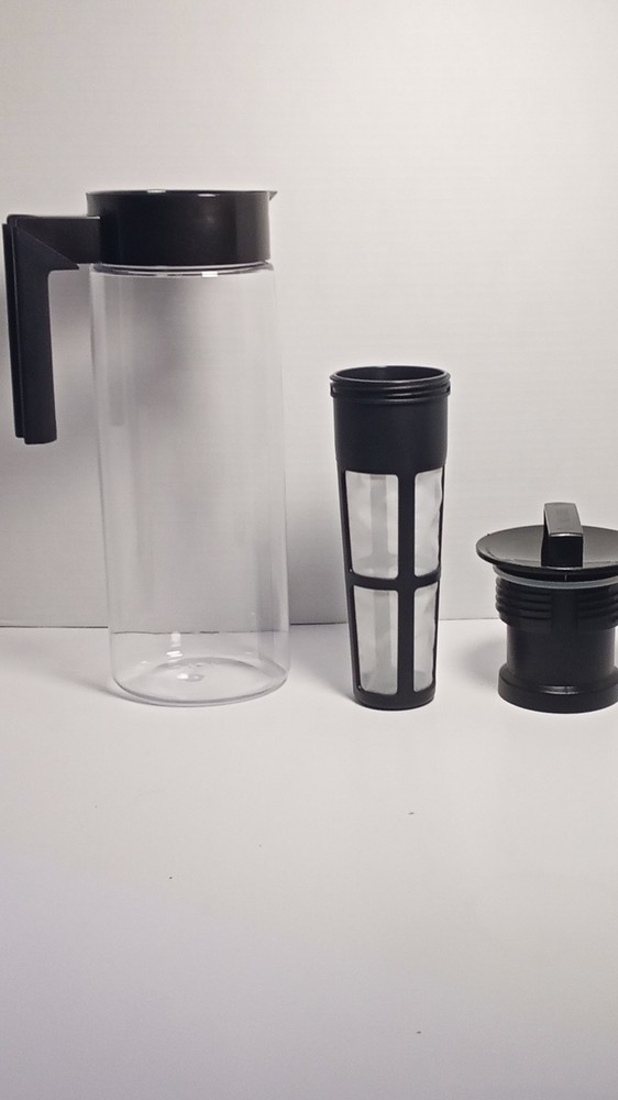 Sambuja Tea Maker Manual Black Removable Filter Basket Matte Plastic takeya