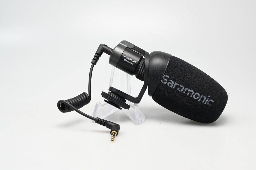 Saramonic Vmic Mini Compact Camera-Mount  Microphone #G628