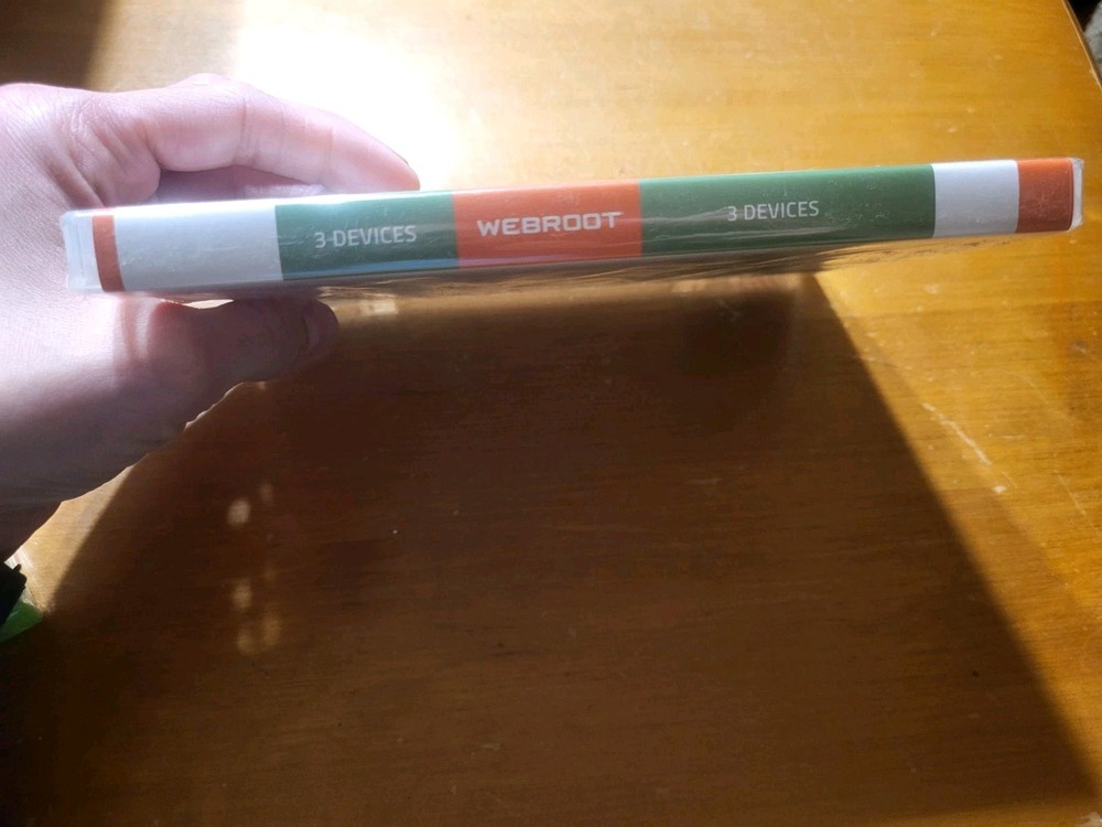 WEBROOT Secure Anywhere Internet Security with Antivirus PC Mac 3 Devices READ