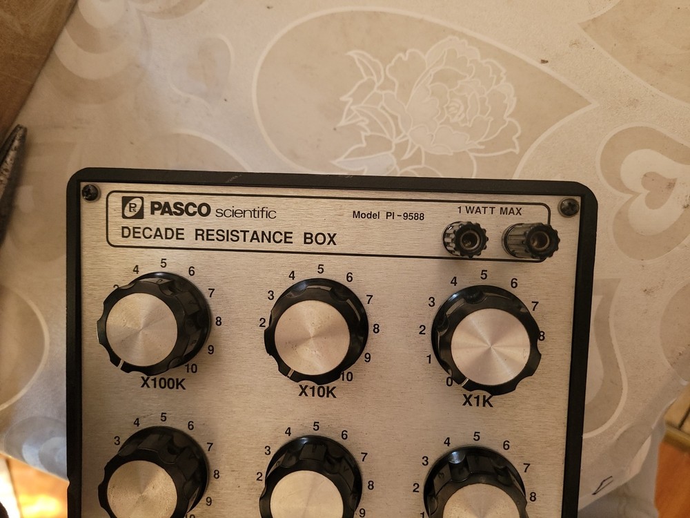 Vintage Pasco Scirntific PI-9588 Decade Resistance Box