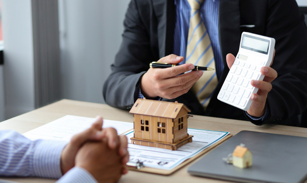 MortgageStarts.com two word .com domain name Great Name Easy to Remember