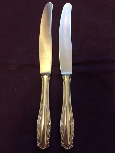 Rostfrei 800 Silver 2 Knives Solid Silver Handle.-573