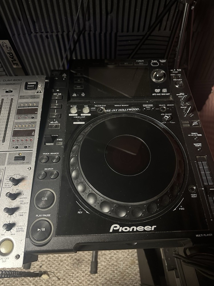 Pioneer CDJ-2000