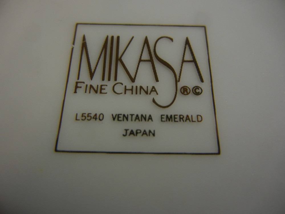 Mikasa Ventana Emerald Creamer