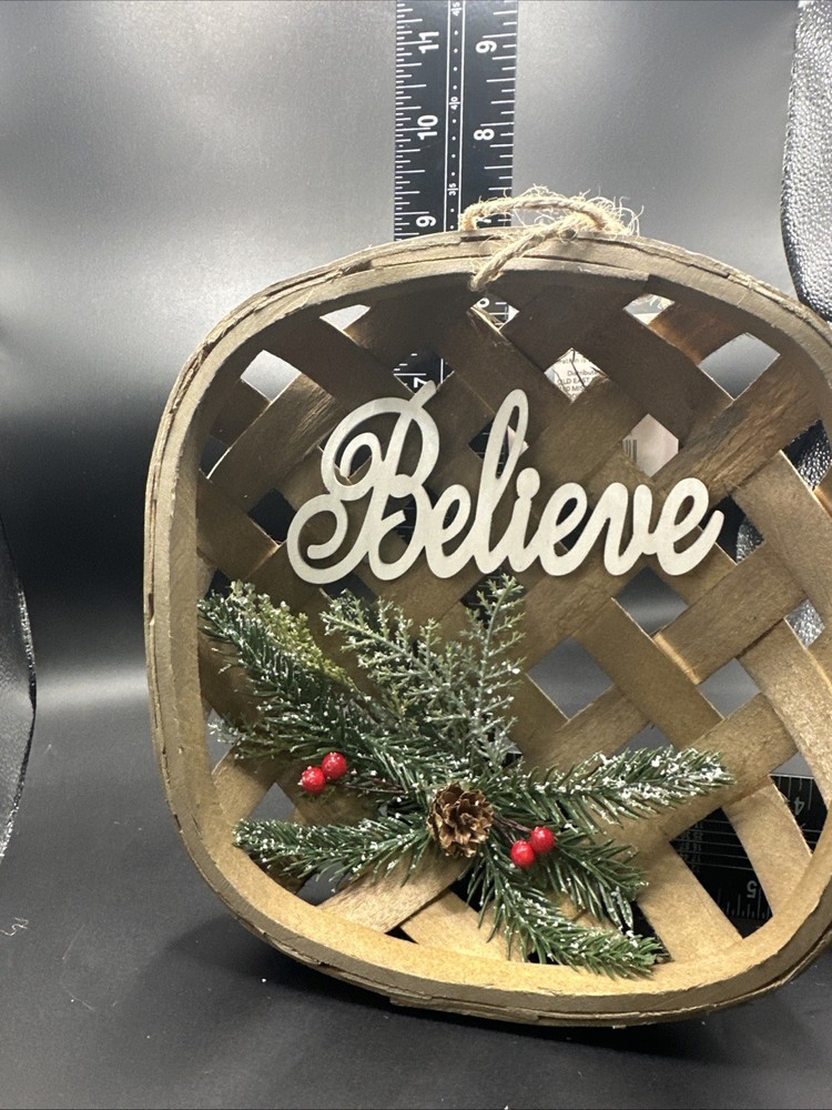 Christmas basket Believe