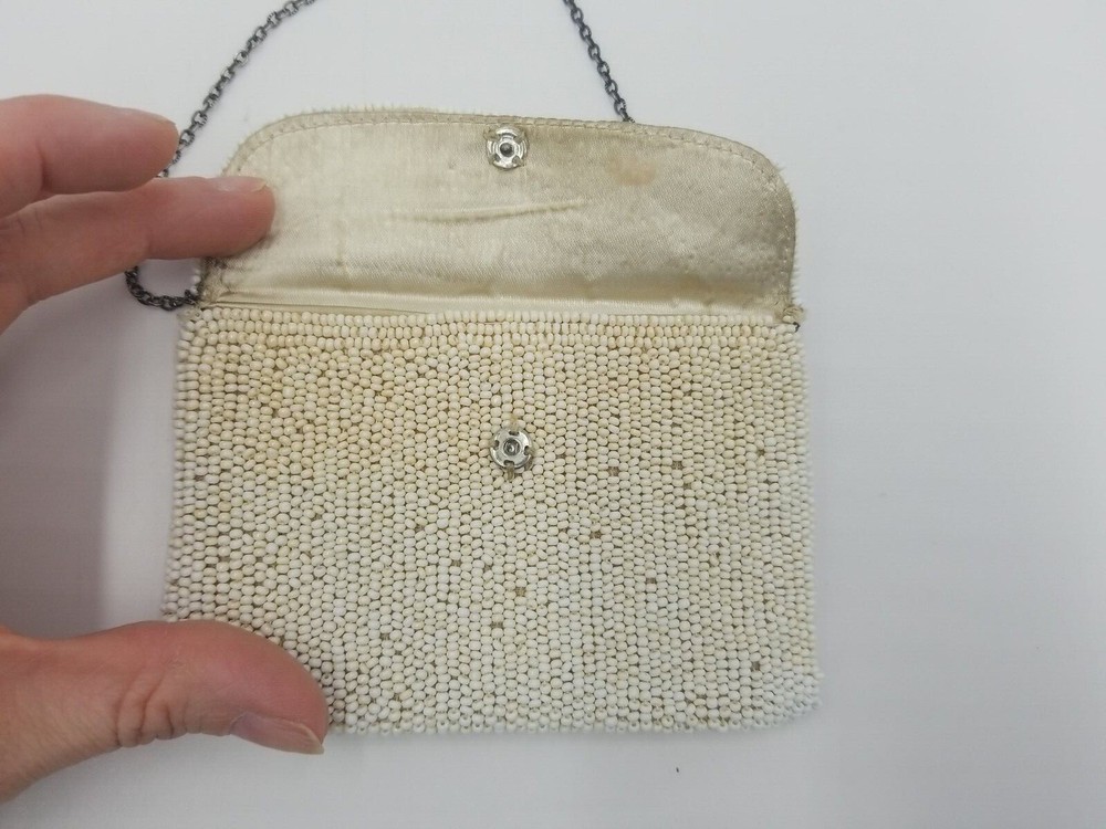 Vintage Micro Beaded Embroidered Flower w/Chain Strap Lined Inside Small Purse