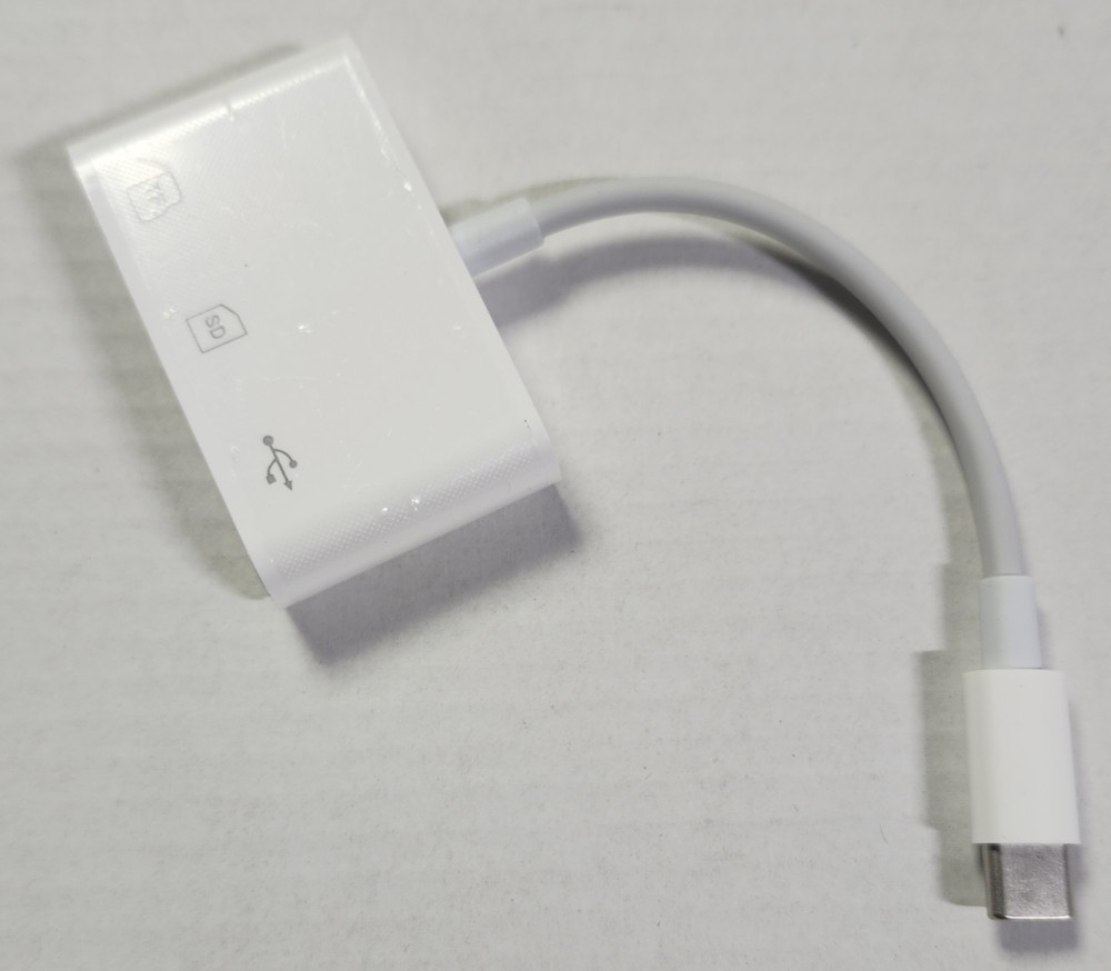 SD Card Reader USB-C For iPhone And Micro SD Cards