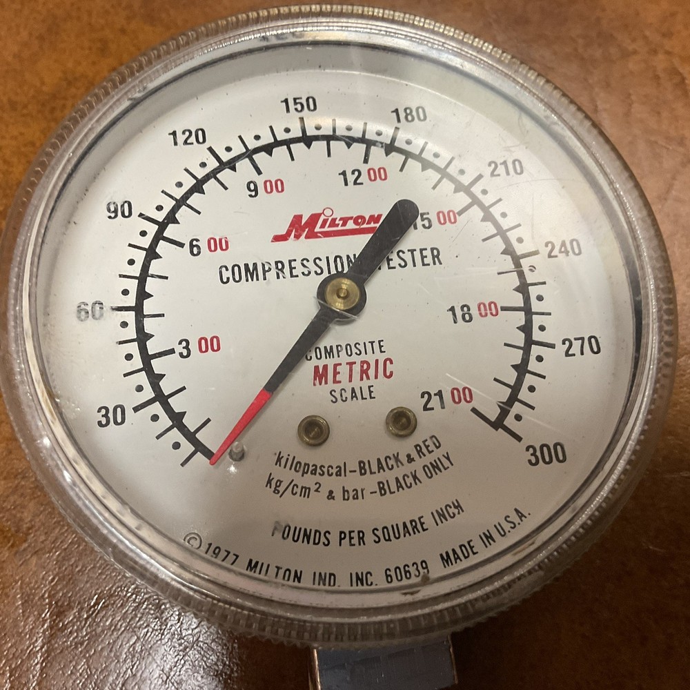 Milton Compression Tester / Hose..