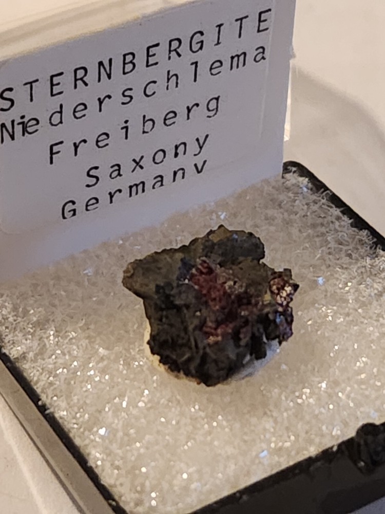 Beautiful Sternbergite thumbnail specimen