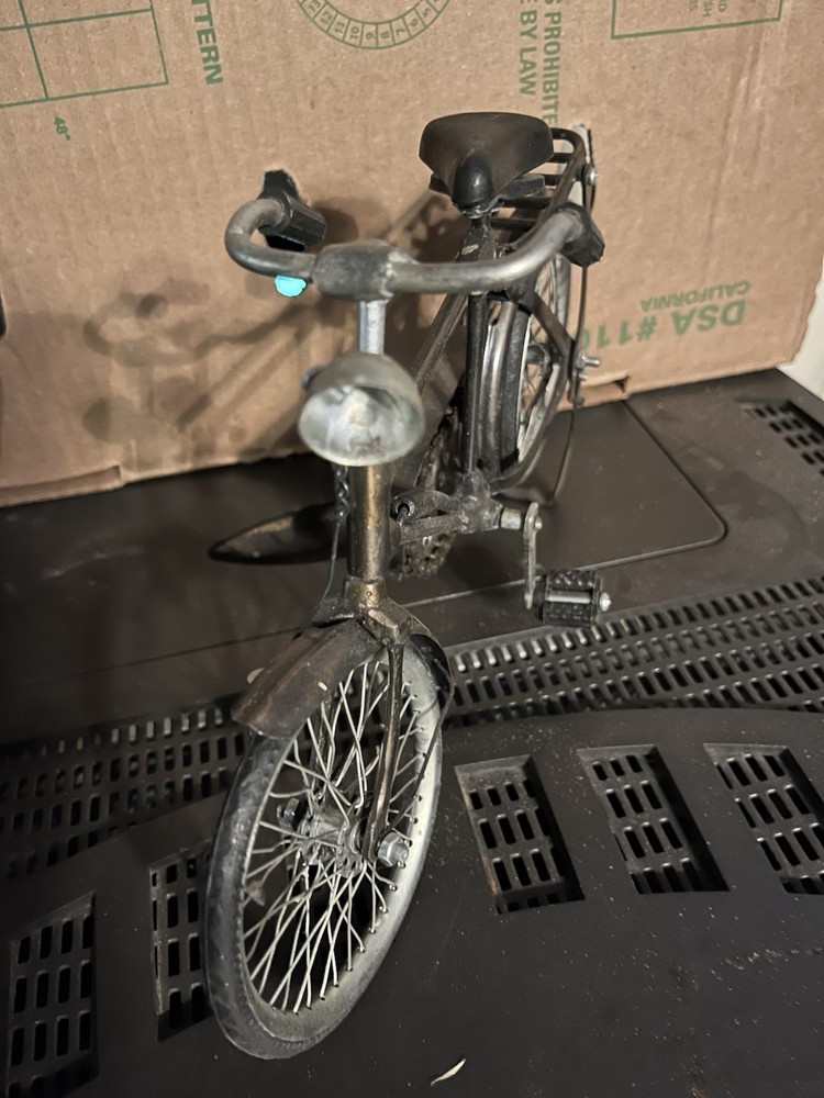 Metal Bike Model Display